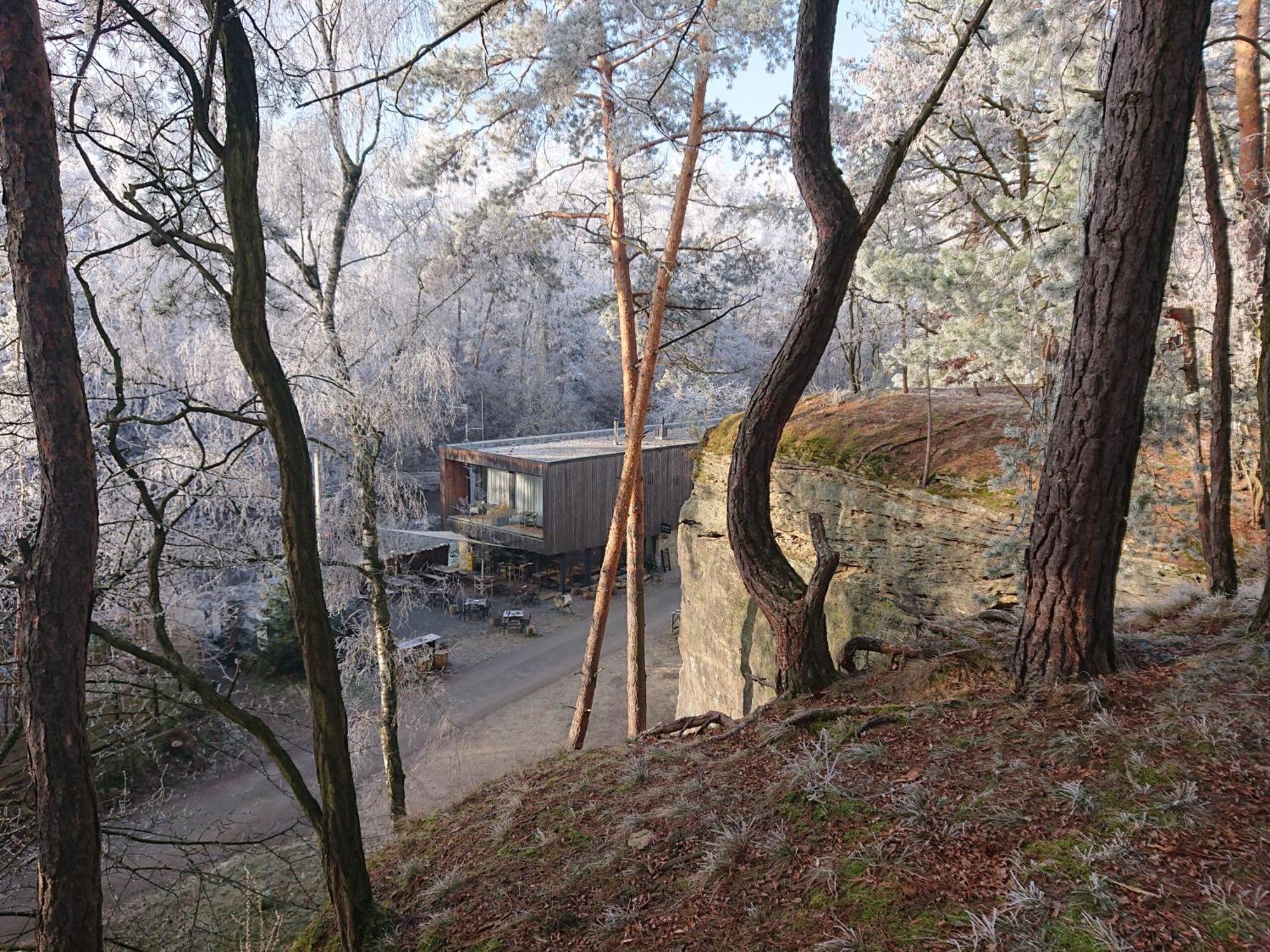 Penzion Kulna Slatiňany Exteriör bild